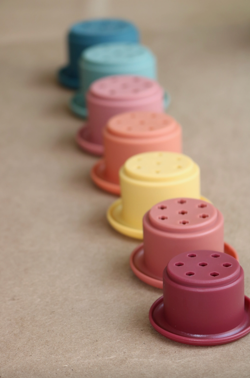 Silicone Stacking Cups: Dark Rainbow
